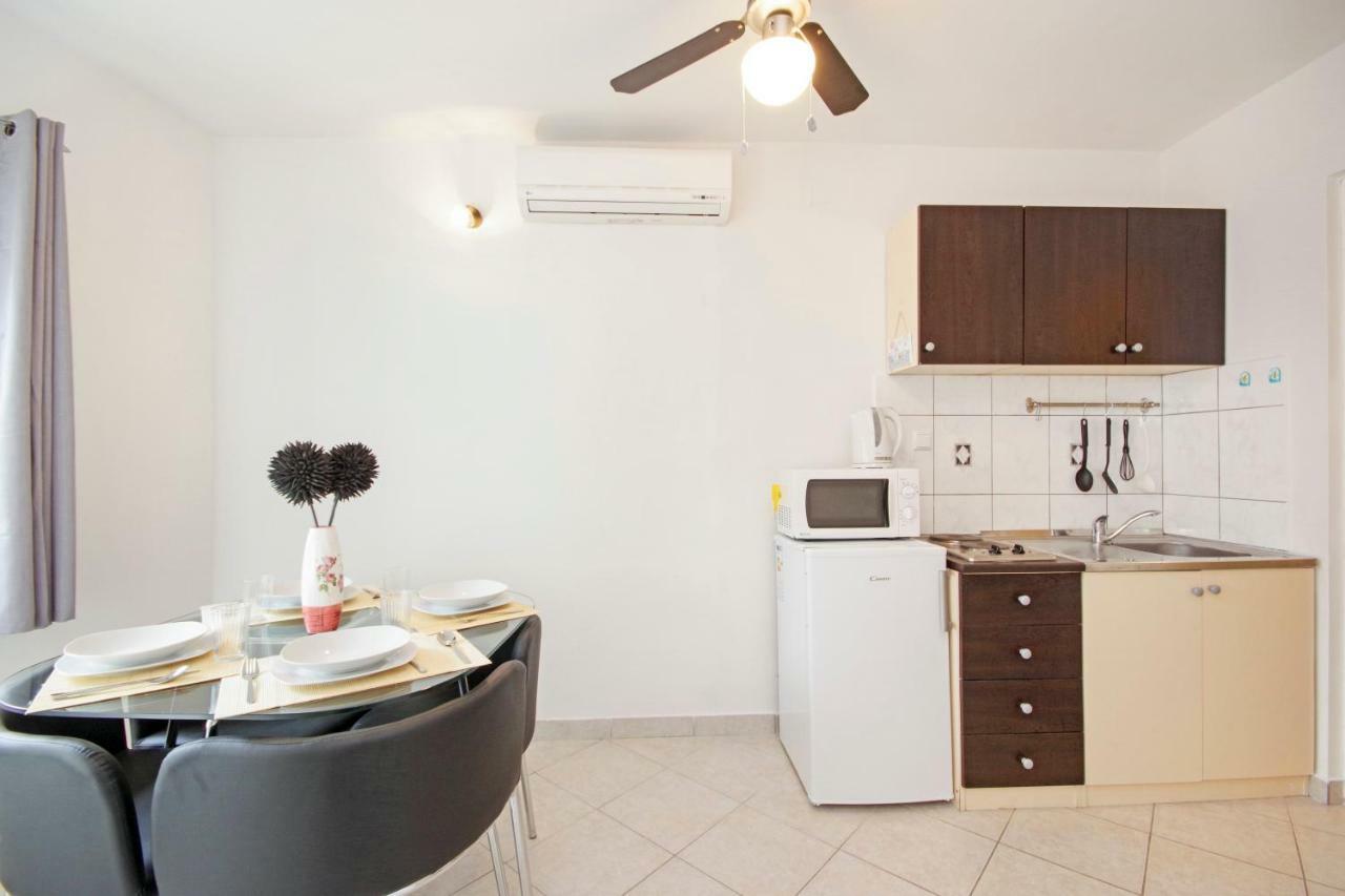 Zal Apartment Betina  Ngoại thất bức ảnh
